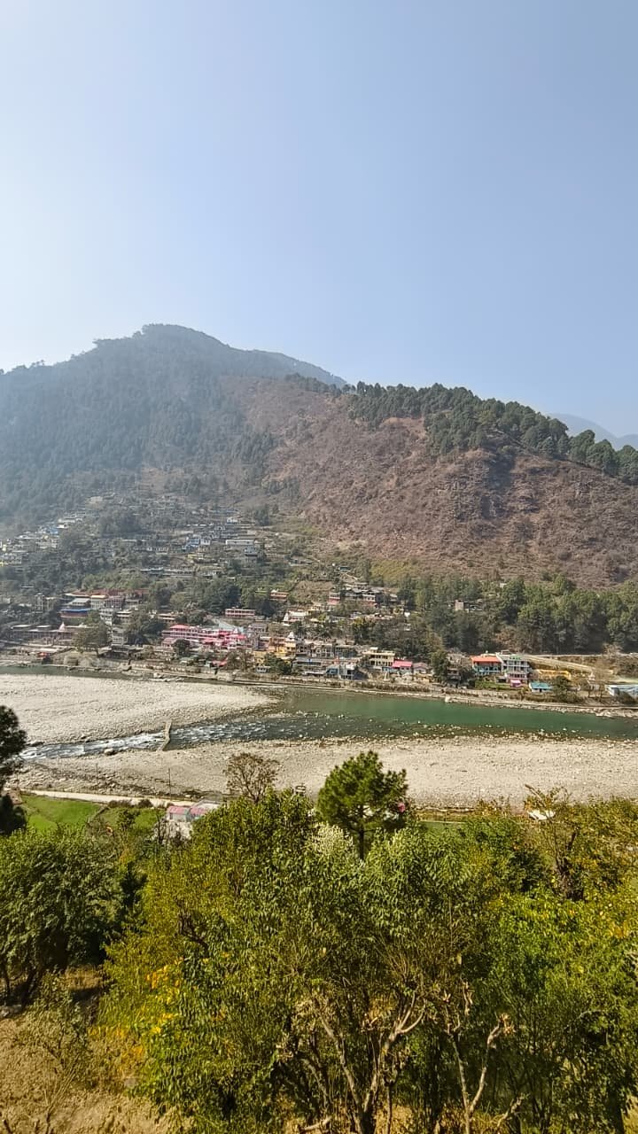 Sacred Ganga ghats at Uttarkashi — spiritual and serene